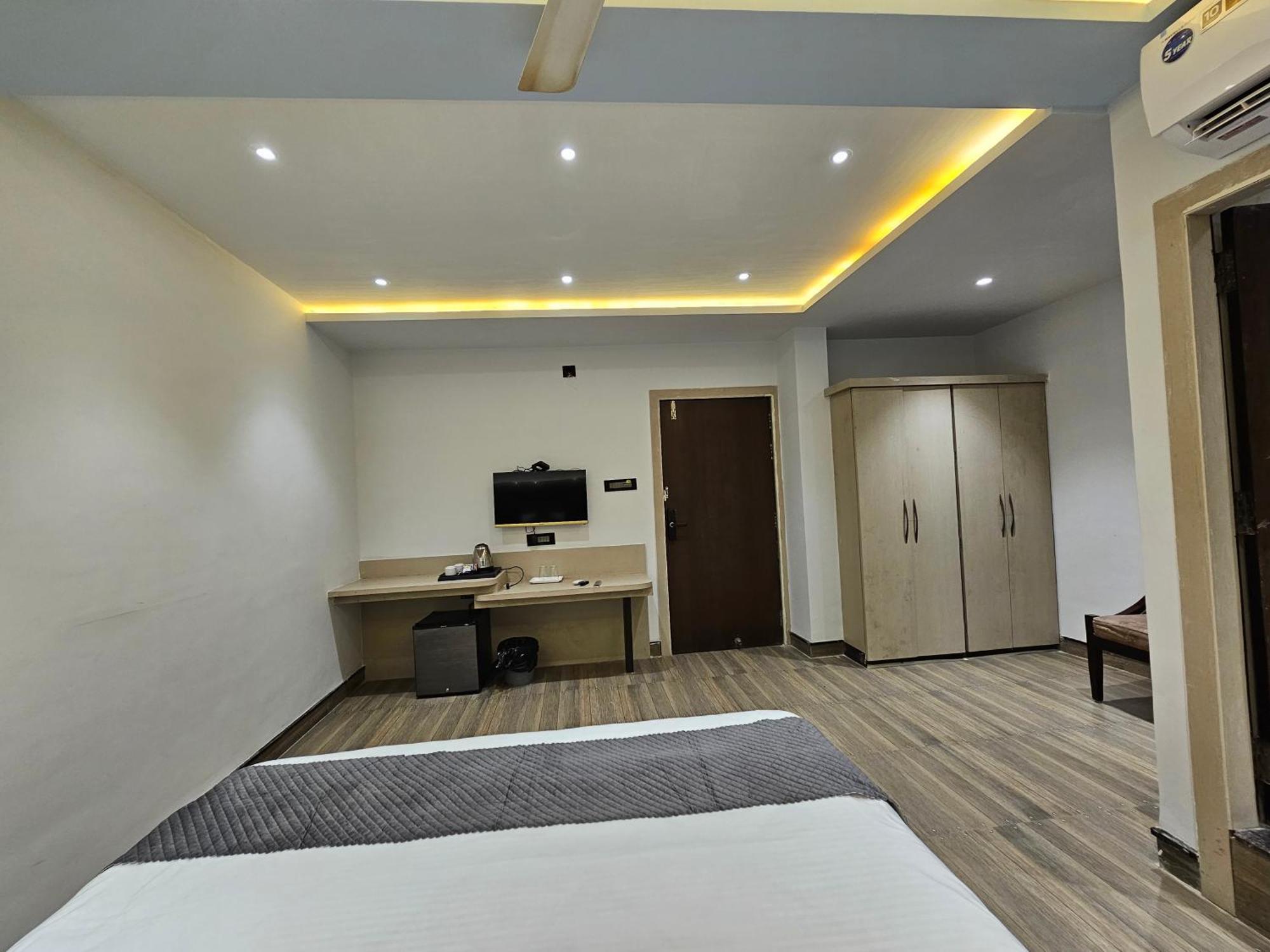 Hotel Mk Vivanta Gwalior Exterior photo